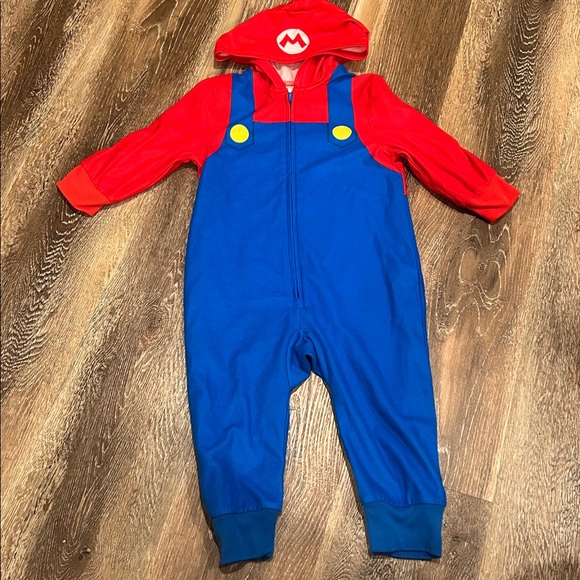Nintendo Super Mario Bros. Zip-Up Pajama Size 2T - Picture 2 of 8